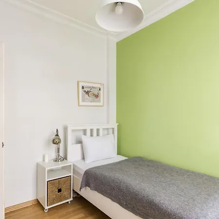 Sleek Flat W Balcony 8 Min To Coast On Bagdat Ave Apartmán Istanbulská provincie
